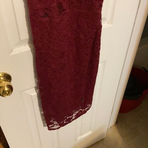 Lace Bodycon Dress - Picture 3 of 4